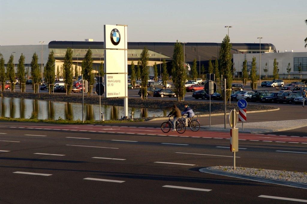 Bmw Niederlassung Leipzig Zwickauer Straße Leipzig BMW Leipzig factory tour… (Photos inside!)